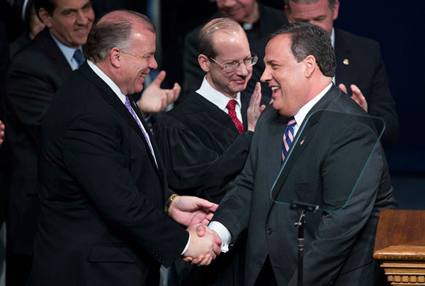 Amid scandal, Christie is sworn in for second term