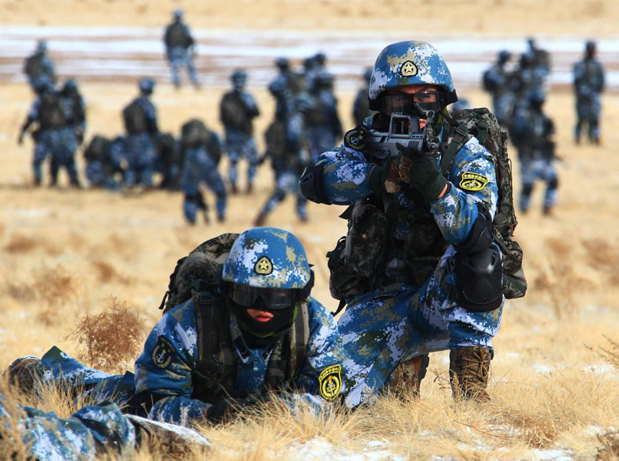 Chinese marines train in deep freeze