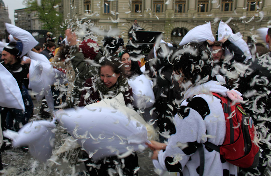 International pillow fight day