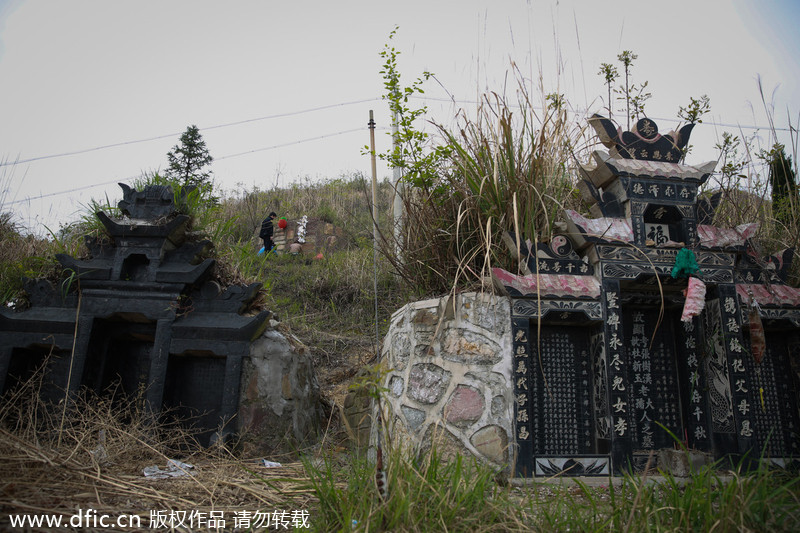 Poisonous mine turns village into cancer community