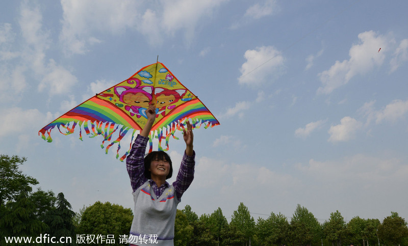 Countdown to the <EM>Gaokao</EM>: Hard work and leisure