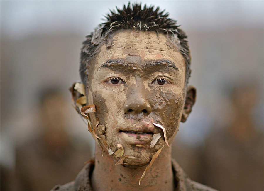 Tough training at Beijing bodyguard camp