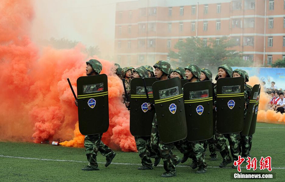 China's 1st campus anti-terror group established in Chengdu