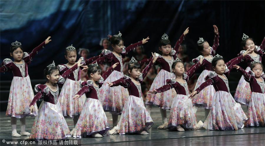 Old couple bring children's ballet to theater