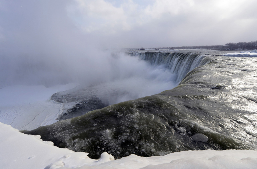 Icy beauty at Niagara Falls