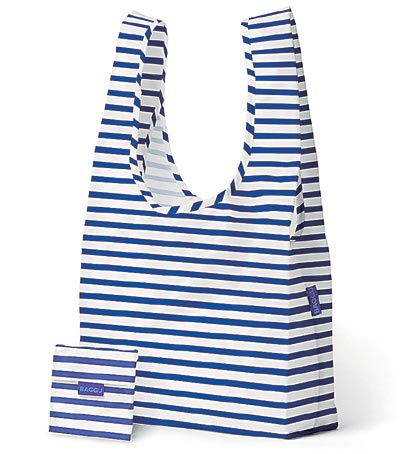 Top totes make bold fashion statement