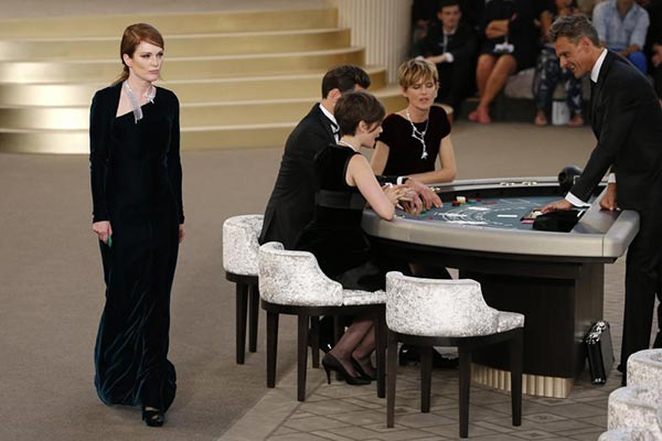 Chanel takes fashionistas to the casino at Haute Couture show