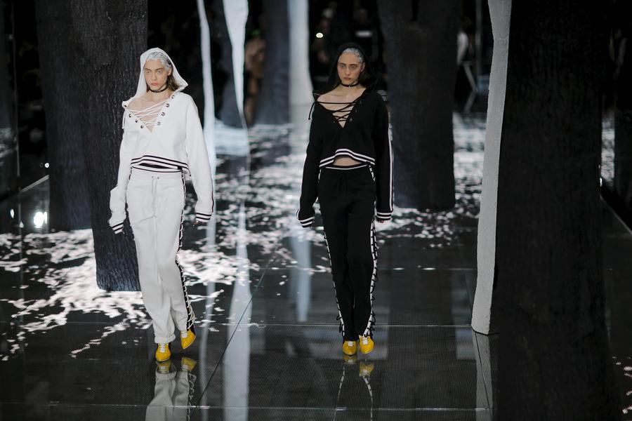 NYFW: Fenty PUMA by Rihanna Fall/Winter 2016