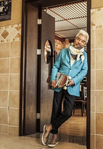 Fashionable grandparents take Internet by storm