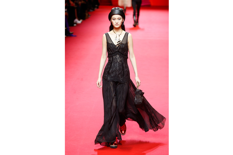 Paris Fashion Week: Shiatzy Chen