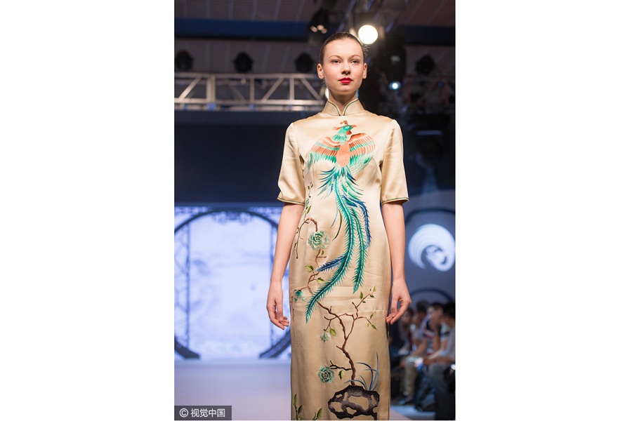 2017 Suzhou Embroidery Fashion Show held in Guangzhou