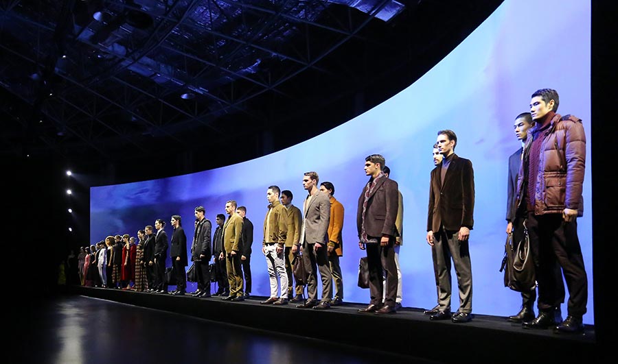 Massimo Dutti presents its first show in Asia