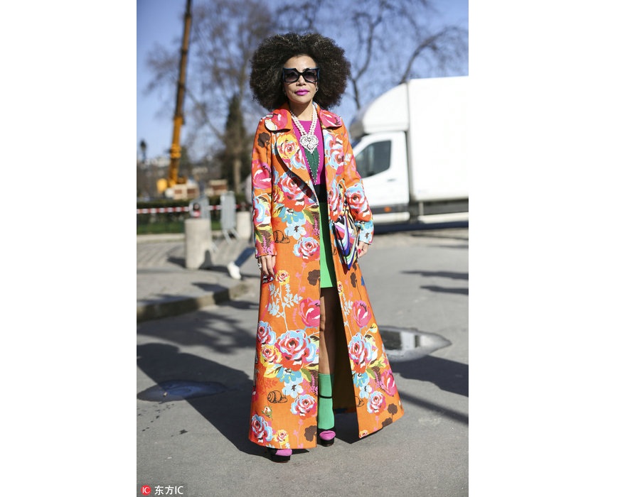 Fashion trend: Flowers bloom on overcoats this winter