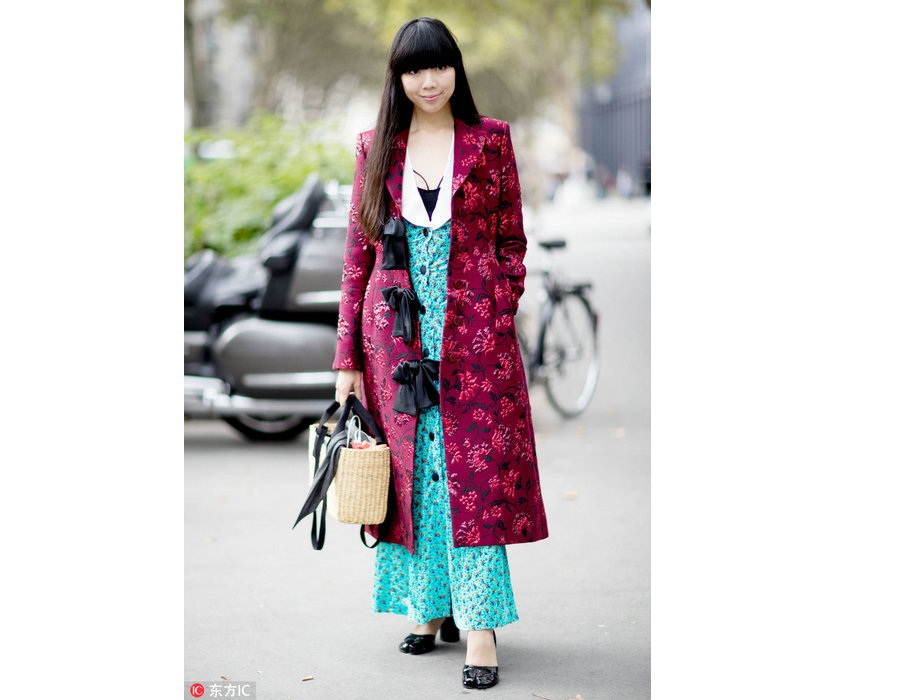 Fashion trend: Flowers bloom on overcoats this winter