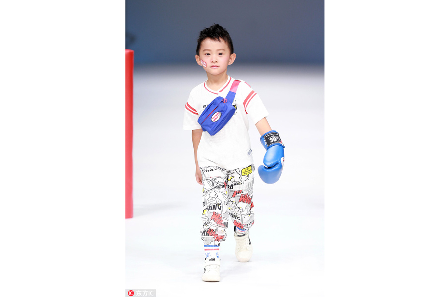 2017 China Fashion Week: Minichoc