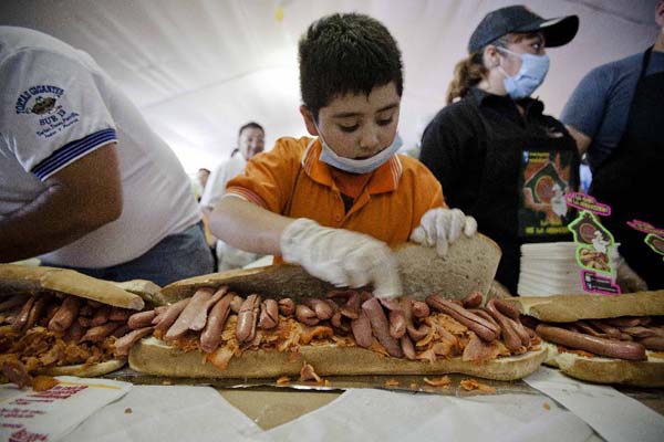 Giant sandwich made in 'Torta Fair', Mexico City