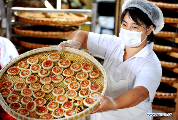 Moon cakes prepared for Mid-Autumn Festival