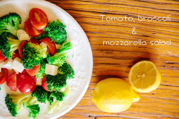 How to make tomato and mozzarella salad