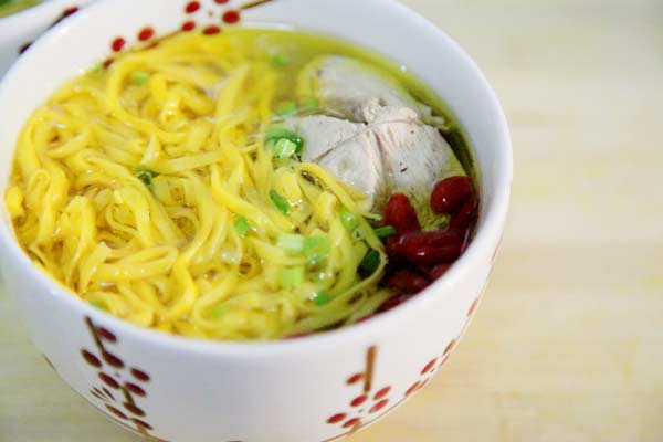 How to make chicken soup noodles