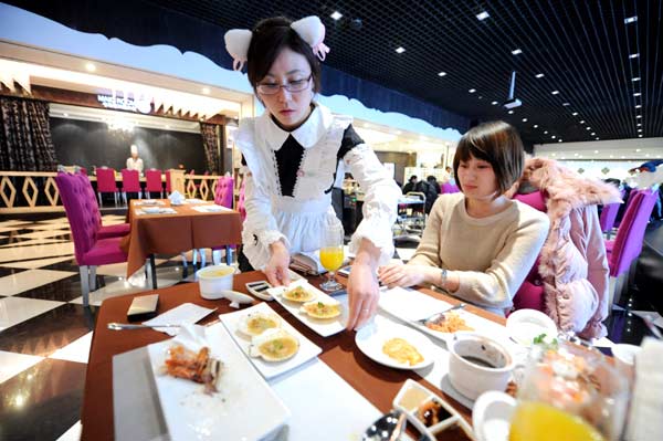 Cosplay diner attracts China's animation fans