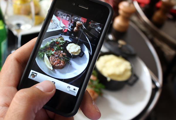 Chefs rebel against 'food porn' photos