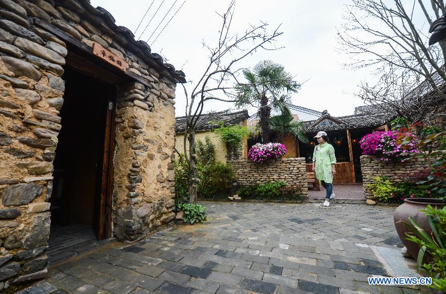 'Swinery tea bar' in China's Zhejiang