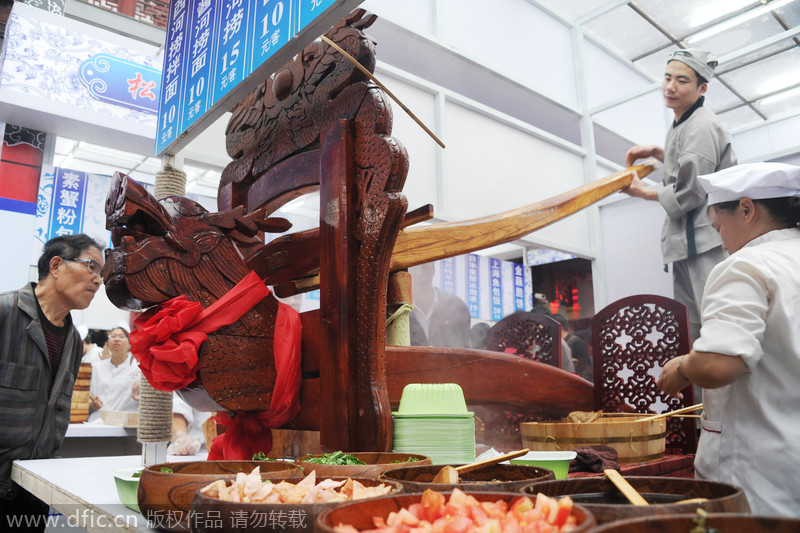 The Yuyuan China Day Festival starts in Shanghai
