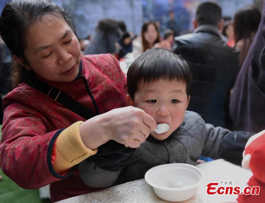 Differences between Tangyuan and Yuanxiao