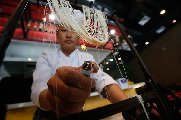 Noodles offer taste of Lanzhou in Beijing