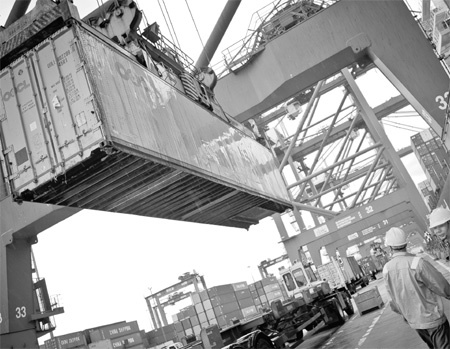 Hutchison Whampoa accumulates more stakes in container terminals
