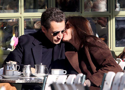 图片新闻：萨科齐与妻子布吕尼甜蜜婚姻的21个瞬间