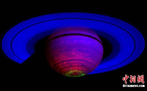 组图：“卡西尼”探测器拍到美丽土星极光