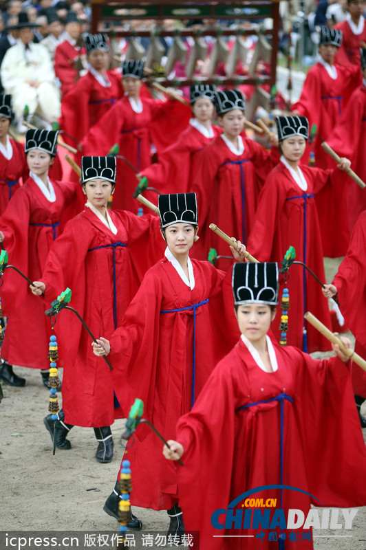 韩国首尔成均馆举行“释奠大祭”祭祀孔子（组图）