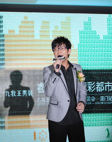 “睿变生活精彩都市”JOEONE春夏新品鉴赏会盛装演绎