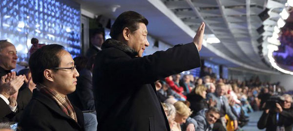 习近平出席索契冬奥会开幕式 向中国健儿挥手致意