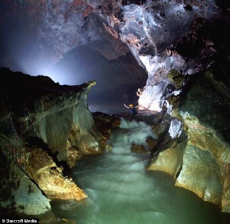 越南发现6500米长岩洞 有望破世界记录