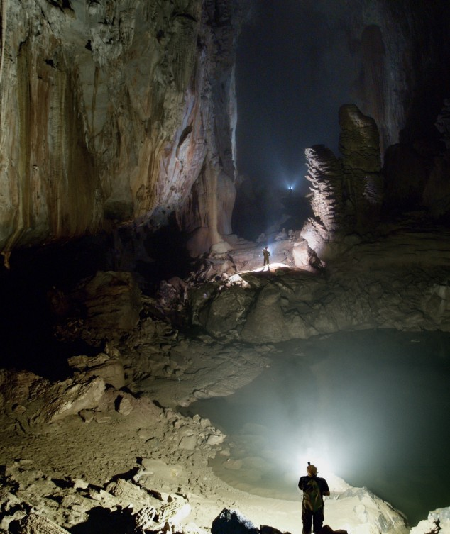 越南发现6500米长岩洞 有望破世界记录