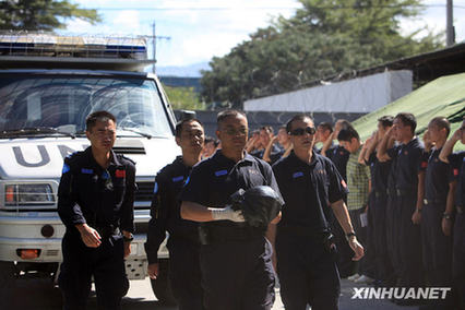 海地地震8名中方遇难人员遗体启运回国