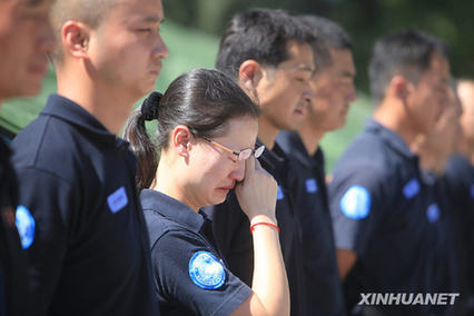 海地地震8名中方遇难人员遗体启运回国