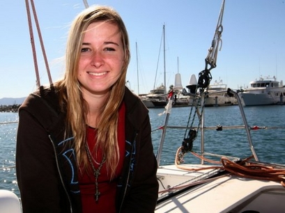 冲击环球航海最小年龄纪录遇险 美16岁少女梦断印度洋