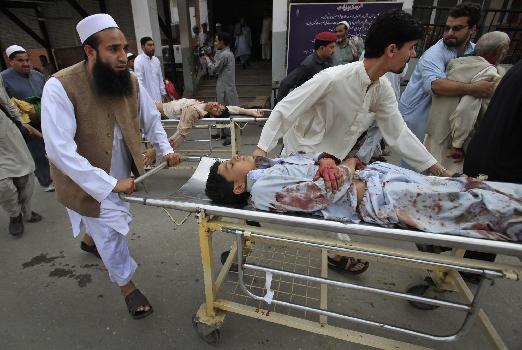 巴基斯坦清真寺遭自杀式炸弹袭击 已致50人死亡