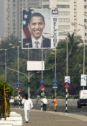 奥巴马抵达印度开始亚洲行 预计将宣布多个贸易协议
