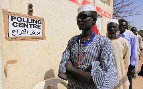 苏丹南部独立公投第二天投票结束（多图）
