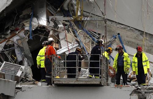 新西兰地震75人死亡300人失踪 全国进入紧急状态