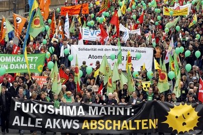 德国爆发全国反核游行示威 4大城市20余万人参加