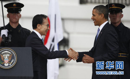 奥巴马与李明博会谈称对韩国安全承诺不动摇