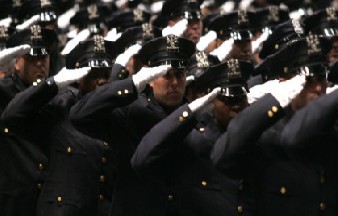 16名纽约警员因腐败遭起诉 警局被指监管无方