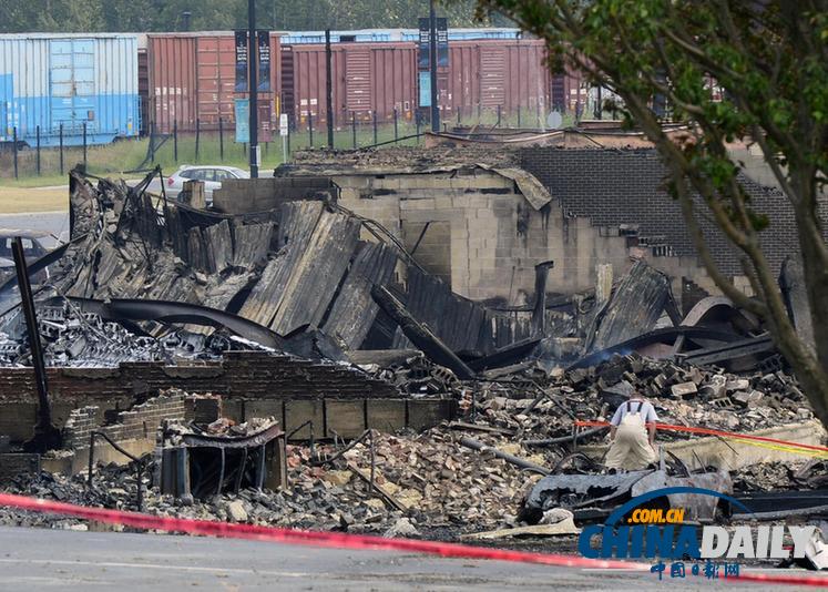 组图：加拿大油罐车出轨爆炸五死数十伤 总理赶赴现场