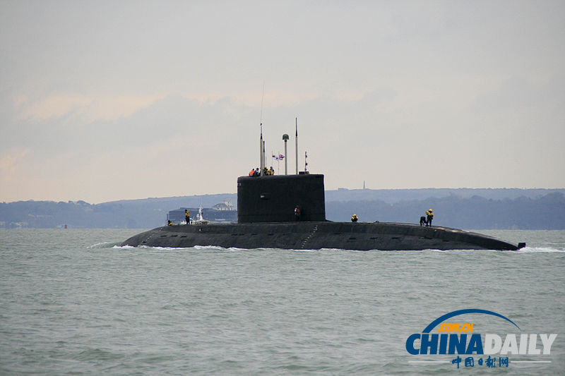 印度海军潜水艇孟买基地爆炸起火 18人失踪<BR>