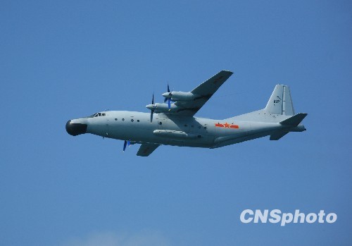 青岛海军航空兵驾战机新年首飞